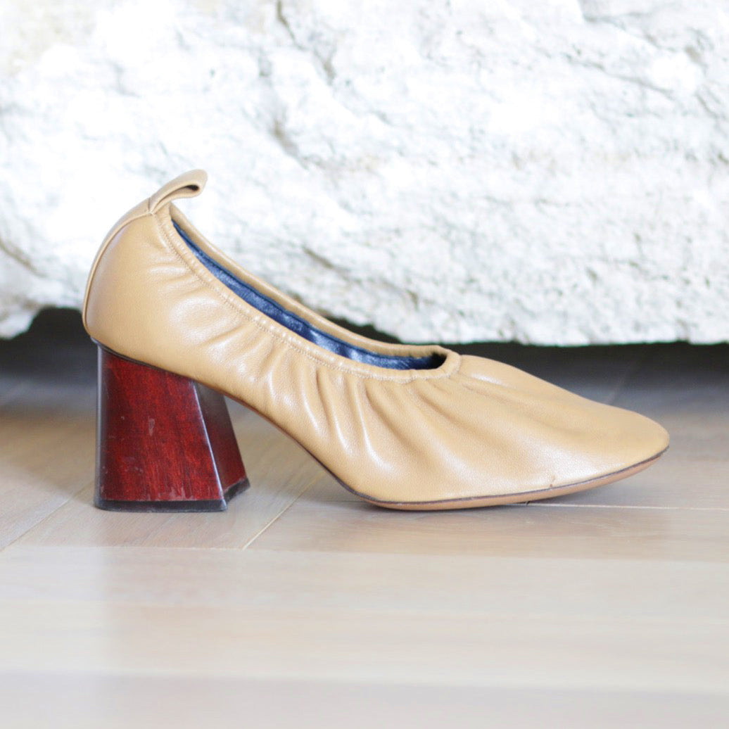 JH Vintage : CELINE Soft Ballerina Leather Heel (Phoebe Philo)