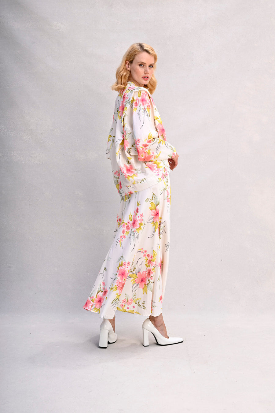 Lucia Jacket : White with Tropical Flower Dupioni